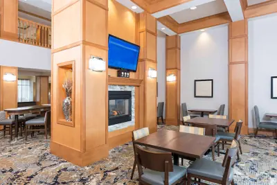 Photo 2 - Homewood Suites by Hilton Indianapolis-Airport/Plainfield
