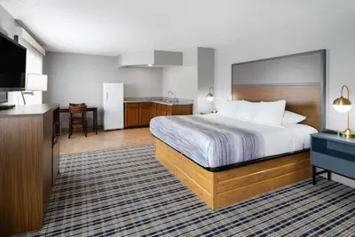 Photo 5 - AmericInn by Wyndham Muscatine