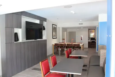 Photo 4 - Holiday Inn Express & Suites Enterprise by IHG