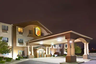 Photo 2 - Super 8 by Wyndham South Bend