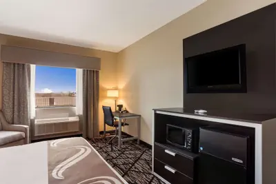 Photo 5 - Quality Inn & Suites Pearl - Jackson
