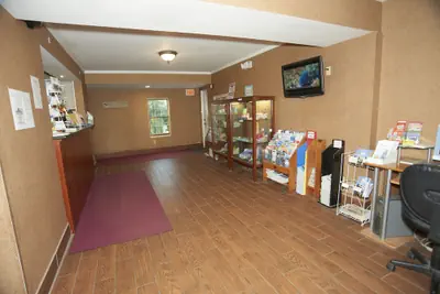 Photo 5 - Sandwich Lodge & Resort