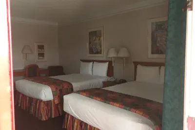 Photo 5 - Days Inn Tucson City Center