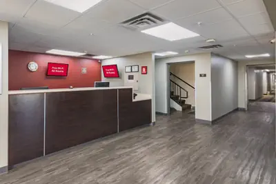 Photo 4 - Red Roof Inn & Suites Austin East - Manor