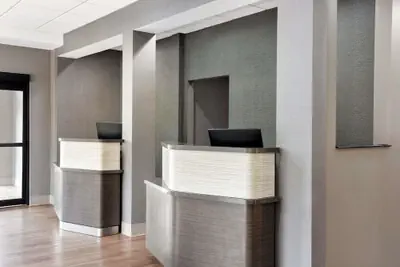 Photo 4 - Days Inn & Suites by Wyndham Murfreesboro I-24 East