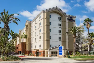 Photo 2 - Candlewood Suites Anaheim - Resort Area by IHG