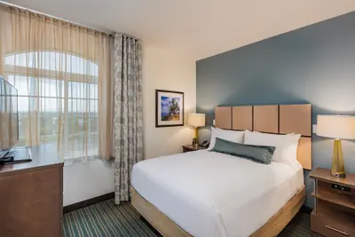 Photo 3 - Candlewood Suites Anaheim - Resort Area by IHG