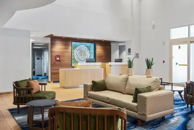Photo 4 - Fairfield Inn & Suites Rancho Cordova