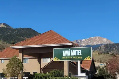 Photo 2 - Tava Motel Manitou Springs