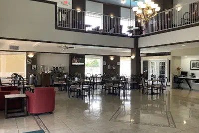 Photo 3 - Quality Inn Zephyrhills - Dade City