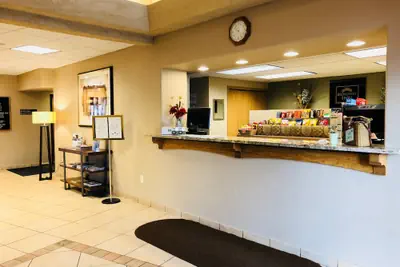 Photo 3 - Broadway Inn Conference Center