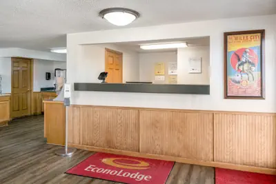 Photo 4 - Econo Lodge Miles City I-94