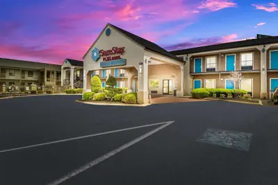 Photo 2 - SureStay Plus Hotel by Best Western Jackson
