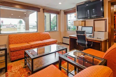 Photo 4 - SureStay Plus Hotel by Best Western Jackson