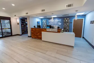 Photo 3 - Hampton Inn & Suites Denton