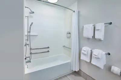 Photo 5 - Holiday Inn Express & Suites W. Monroe by IHG