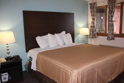 Photo 5 - Sterling Inn Niagara Falls near IAG Airport