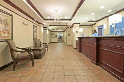Photo 3 - Holiday Inn Express Hotel & Suites Cleveland by IHG