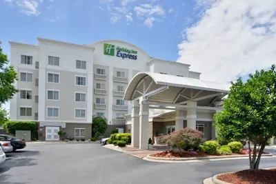 Photo 2 - Holiday Inn Express Hotel & Suites Mooresville - Lake Norman by IHG