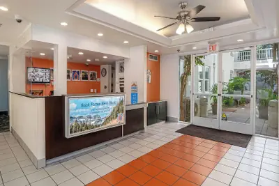 Photo 5 - Motel 6 San Diego, CA - Downtown