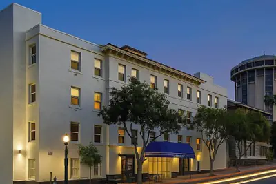 Photo 2 - Motel 6 San Diego, CA - Downtown