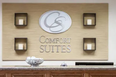 Photo 4 - Comfort Suites Airport