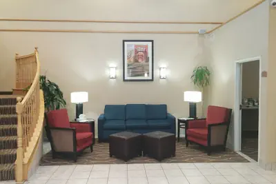 Photo 4 - Comfort Suites Airport