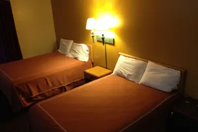 Photo 4 - Caravan Motel