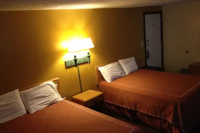 Photo 3 - Caravan Motel