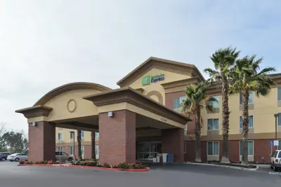 Photo 2 - Holiday Inn Express Sacramento Airport Woodland by IHG