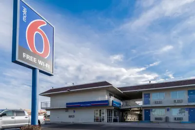 Photo 2 - Motel 6 El Centro, CA