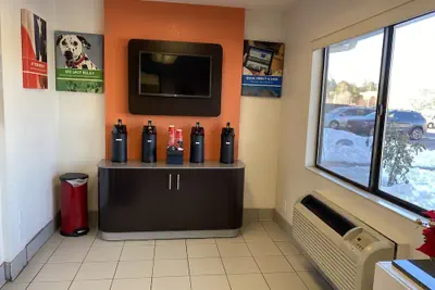 Photo 3 - Motel 6 Flagstaff, AZ - West - Woodland Village