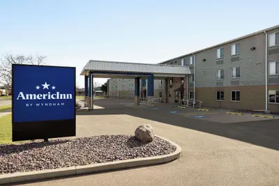 Photo 2 - AmericInn by Wyndham Madison WI
