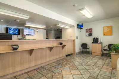 Photo 4 - Motel 6 Palm Springs, CA - Downtown