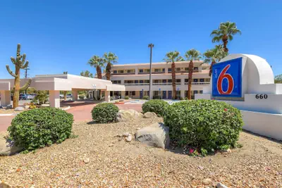 Photo 2 - Motel 6 Palm Springs, CA - Downtown