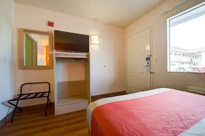 Photo 5 - Motel 6 Seattle, WA - Airport