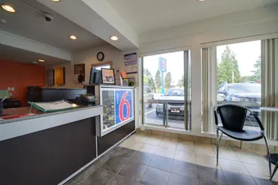 Photo 3 - Motel 6 Seattle, WA - Airport