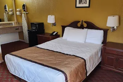 Photo 2 - San Marcos Inn