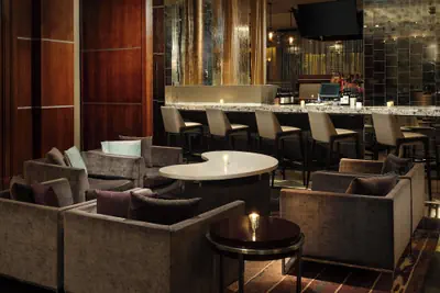 Photo 5 - Courtyard by Marriott Chicago Magnificent Mile