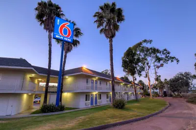 Photo 2 - Motel 6 San Diego, CA - North