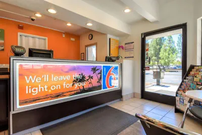 Photo 4 - Motel 6 San Dimas, CA - Los Angeles