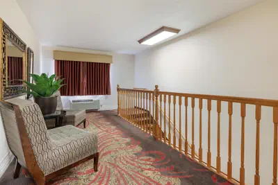 Photo 5 - Best Western Parsons Inn