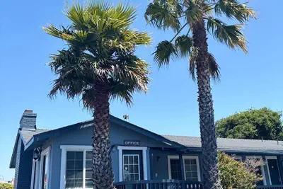 Photo 2 - Monterey Fireplace Inn