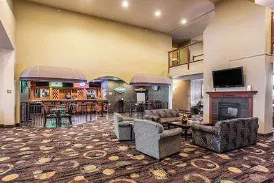 Photo 5 - Quality Inn & Suites Hannibal West