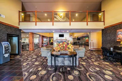 Photo 4 - Quality Inn & Suites Hannibal West