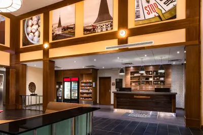 Photo 3 - Four Points by Sheraton Louisville Airport