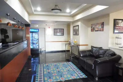 Photo 2 - Red Roof Inn & Suites Galloway