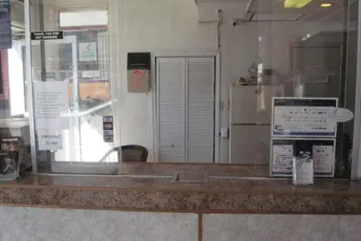 Photo 4 - Atlantic Motor Inn
