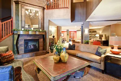 Photo 3 - GrandStay Hotel & Suites