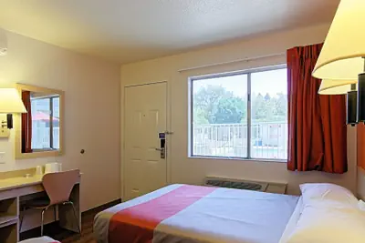 Photo 5 - Motel 6 Chico, CA